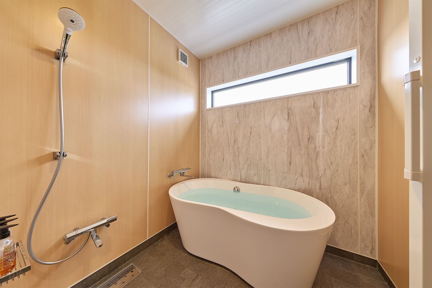 Water Facilities in Each Cottage Ensure Privacy