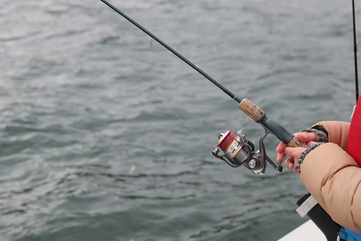 You can enjoy a variety of marine sports and playing in the sea.